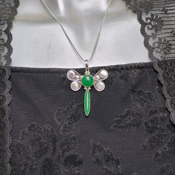 🌠 Sterling Silver 925 𝐃𝐑𝐀𝐆𝐎𝐍𝐅𝐋𝐘 Transformation Green Jade  Pendant - Picture 2 of 7